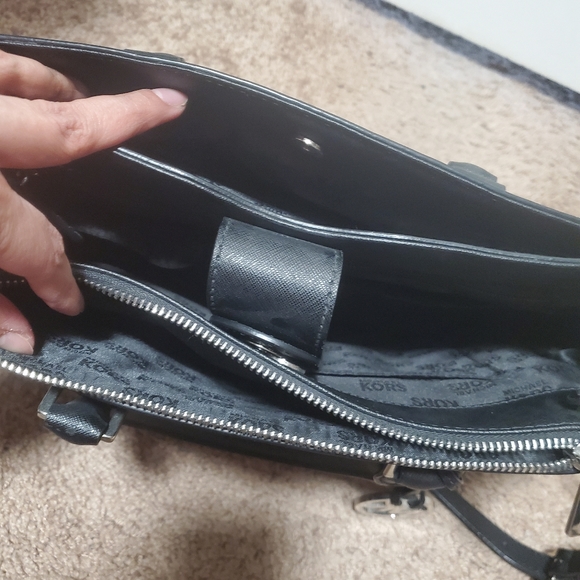 Michael Kors purse - Picture 3 of 3